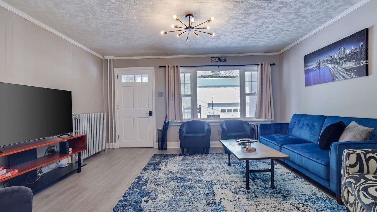 Photo of Livingroom in Ashfield