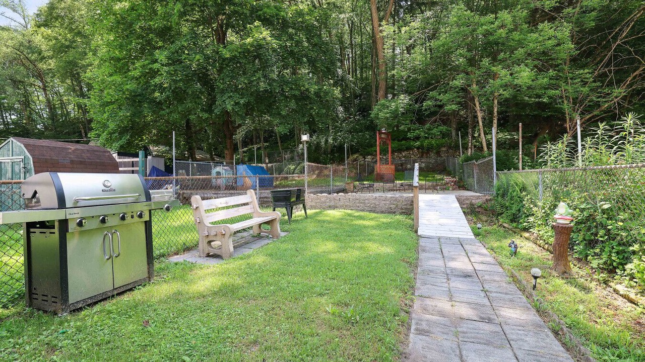 Photo of Outdoor in Ashfield