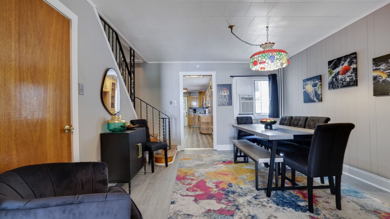 Photo of Others in Ashfield