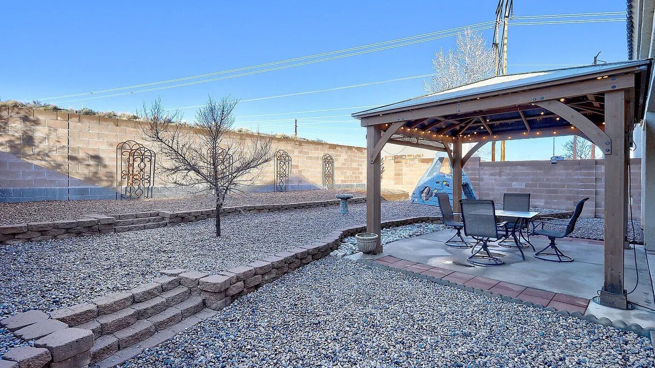 Photo of Outdoor in Parkway