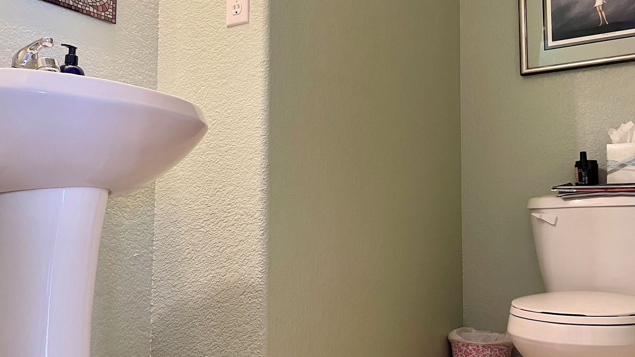Photo of Bathroom in Parkway