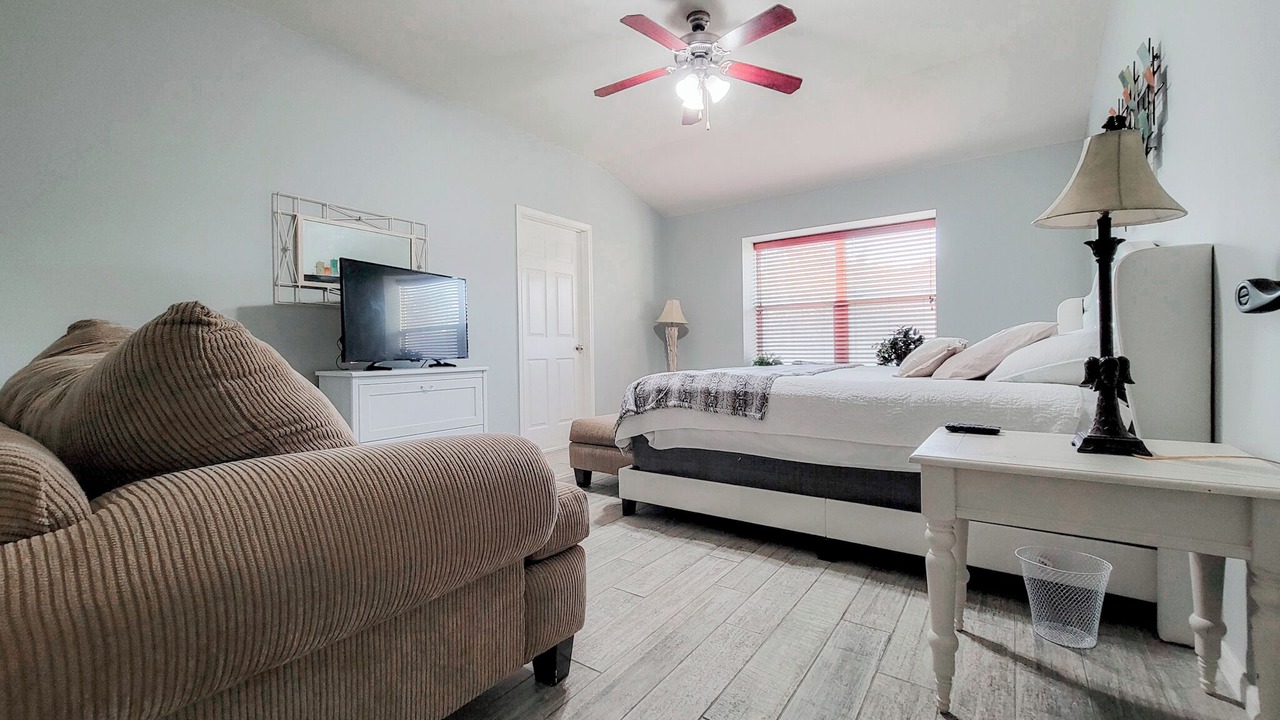 Photo of Bedroom in Spring