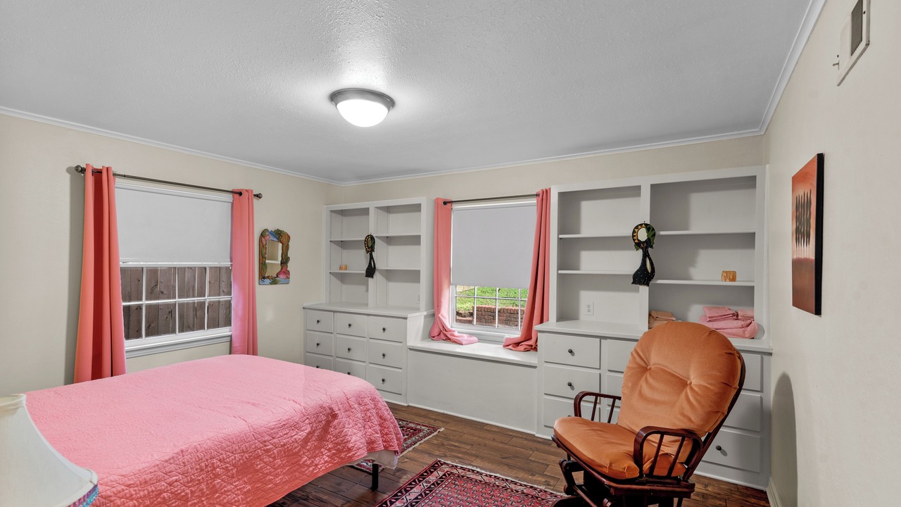 Photo of Bedroom in Springlake
