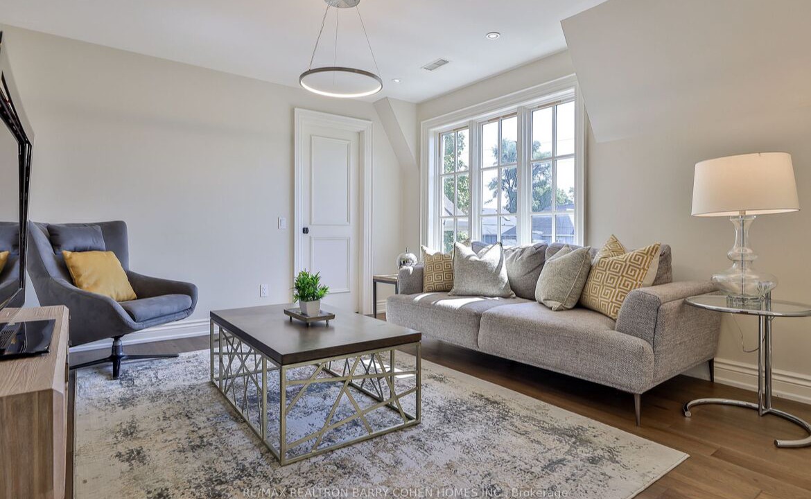 Photo of Livingroom in North York