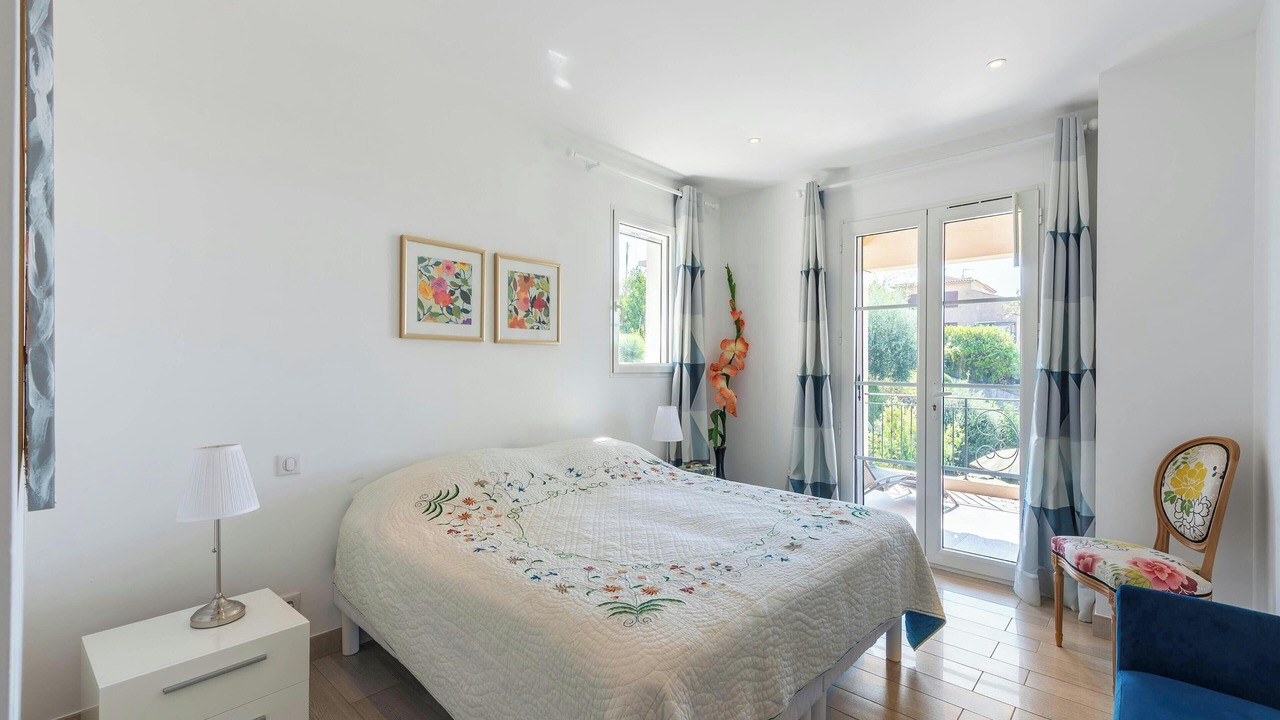 Photo of Bedroom in Montaleigne