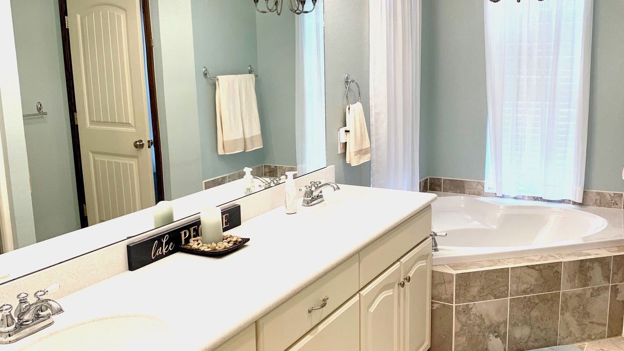 Photo of Bathroom in Longtown