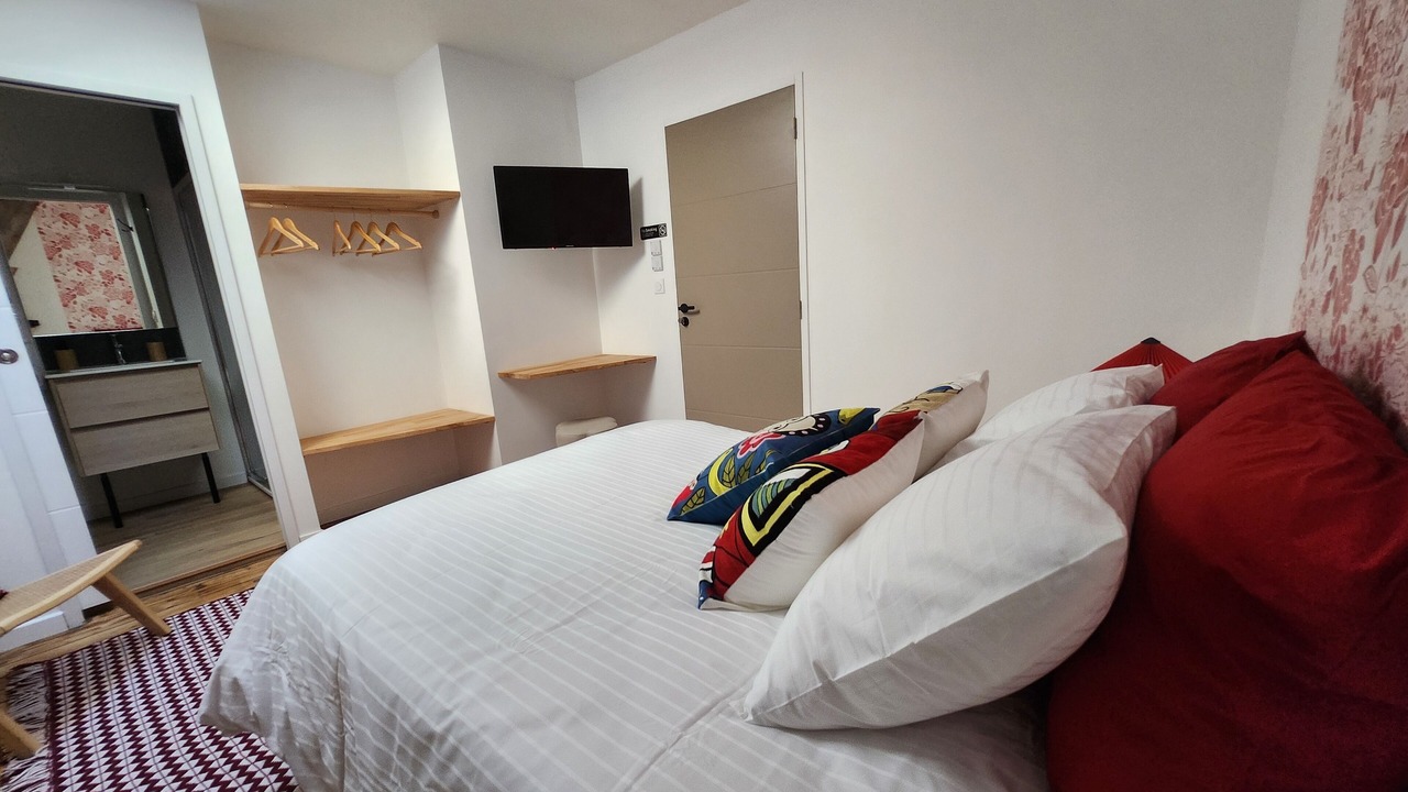 Photo of Bedroom in Centre-ville rive gauche