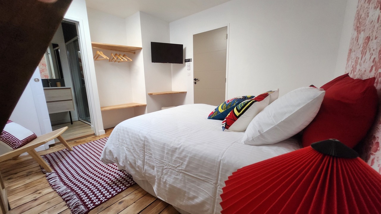 Photo of Bedroom in Centre-ville rive gauche