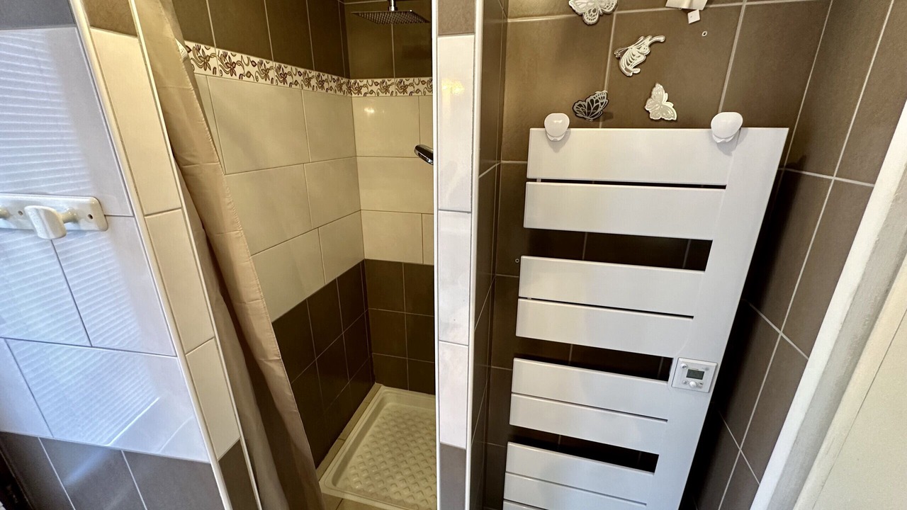 Photo of Bathroom in Mont-Dore