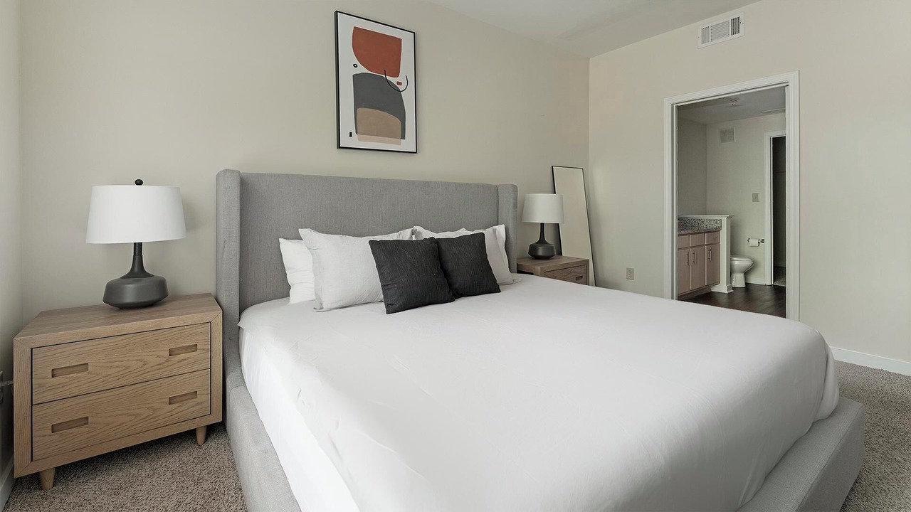 Photo of Bedroom in New Pathways