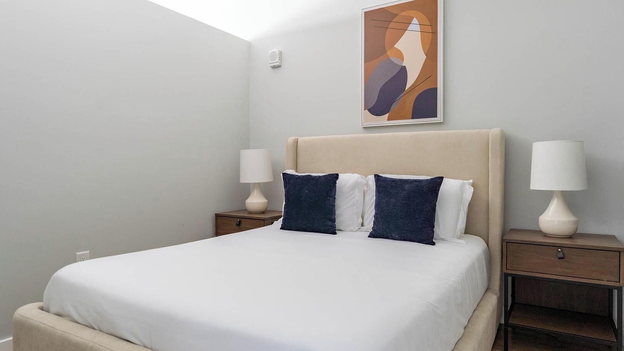 Photo of Bedroom in Downtown