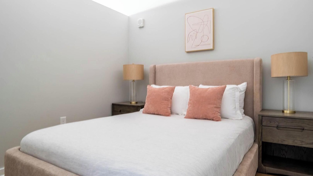 Photo of Bedroom in Downtown