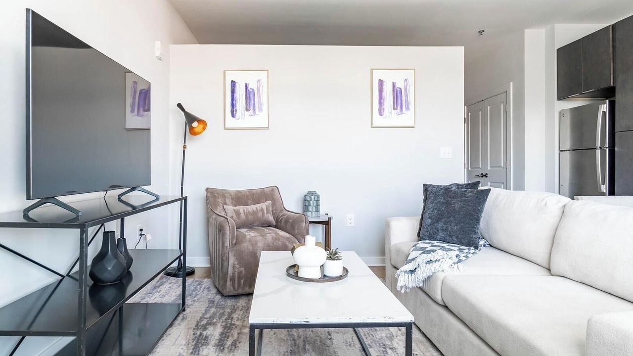 Photo of Livingroom in Downtown