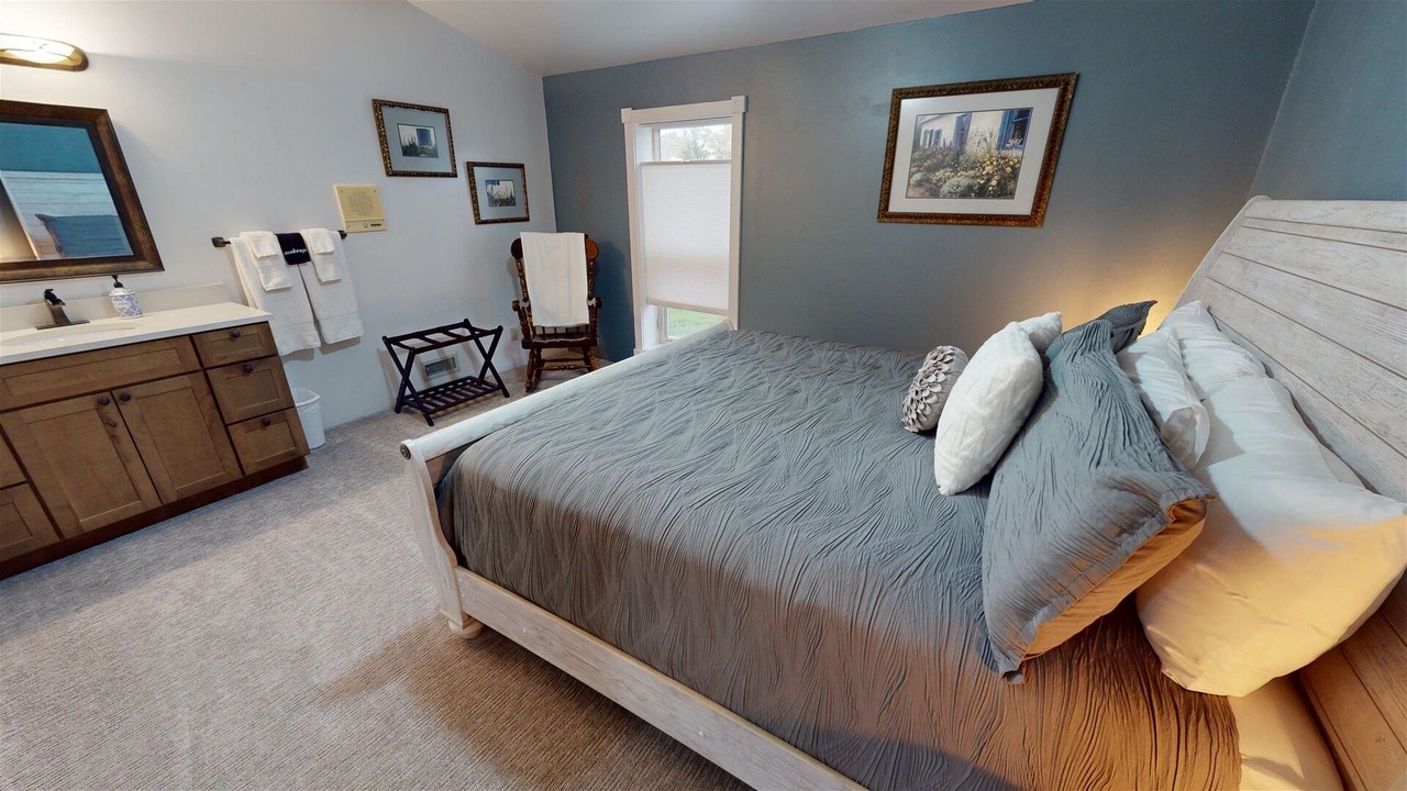 Photo of Bedroom in Whitepine