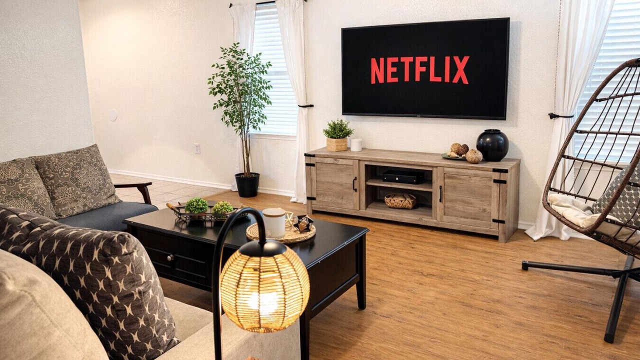 Photo of Livingroom in Bluff Springs