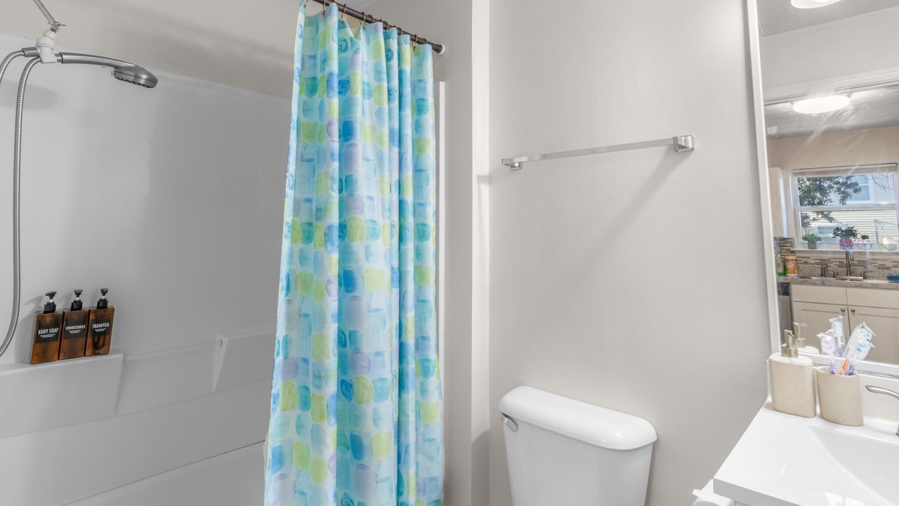 Photo of Bathroom in East Ocean View