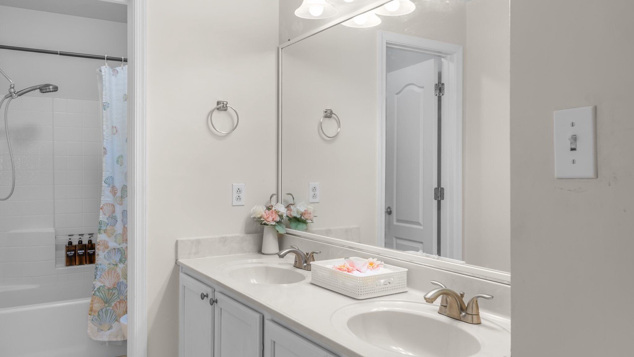 Photo of Bathroom in East Ocean View