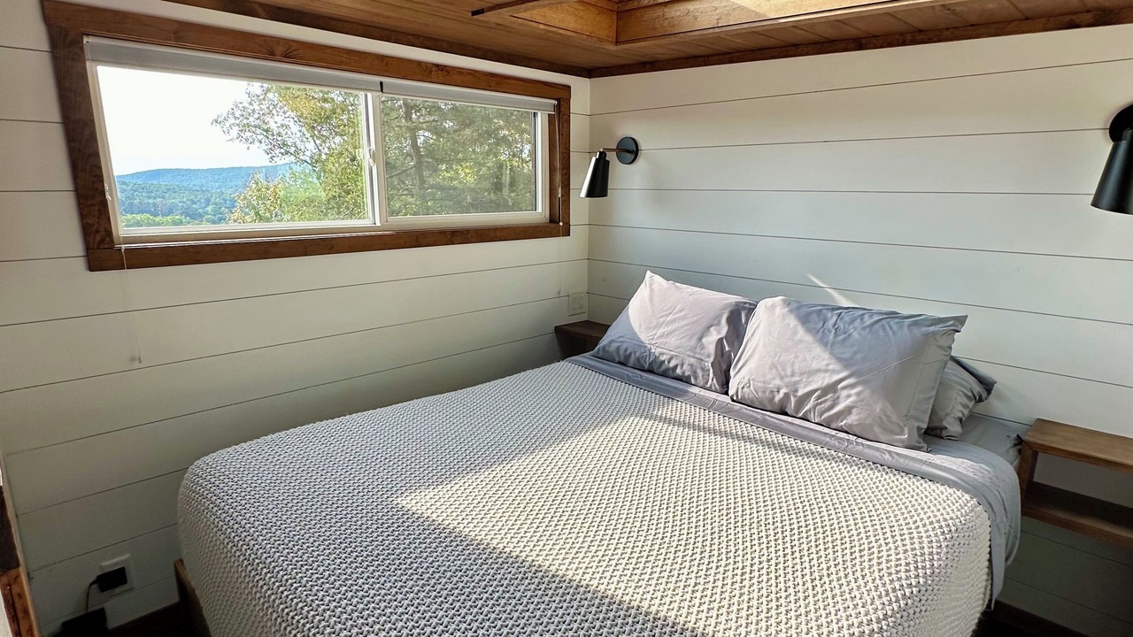 Photo of Bedroom in Shipman