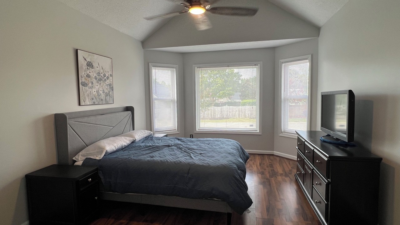 Photo of Bedroom in Oak Grove