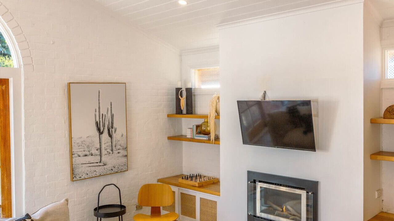 Photo of Livingroom in Belmont