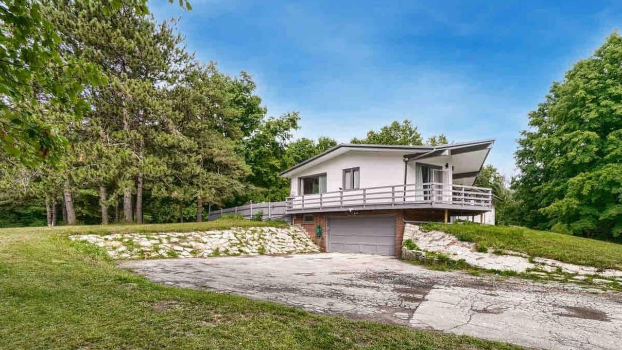 Photo of Outdoor in Mono Mills
