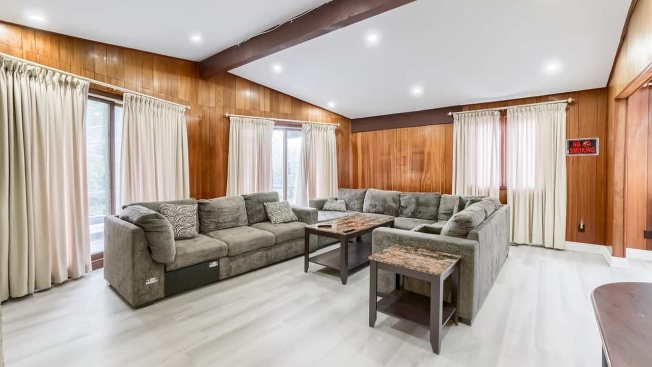 Photo of Livingroom in Mono Mills