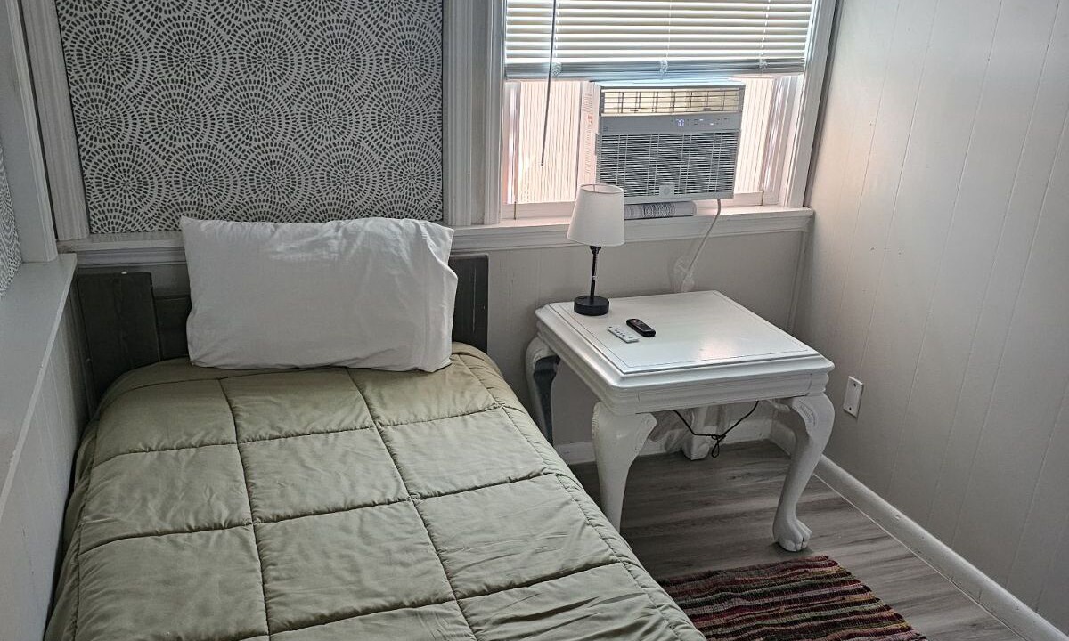 Photo of Bedroom in Holdenville