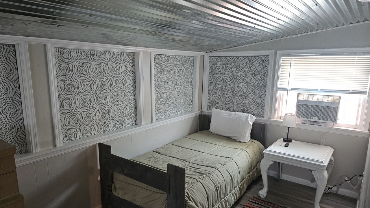 Photo of Bedroom in Holdenville