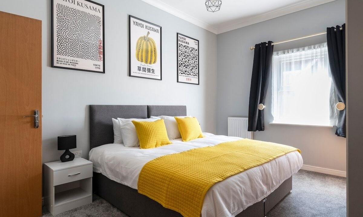 Photo of Bedroom in Crawley