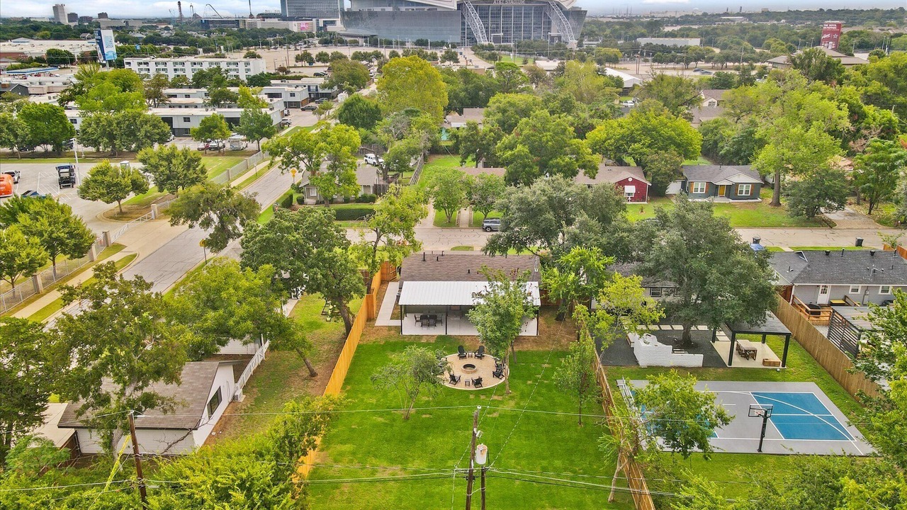 Photo of Others in Central Arlington