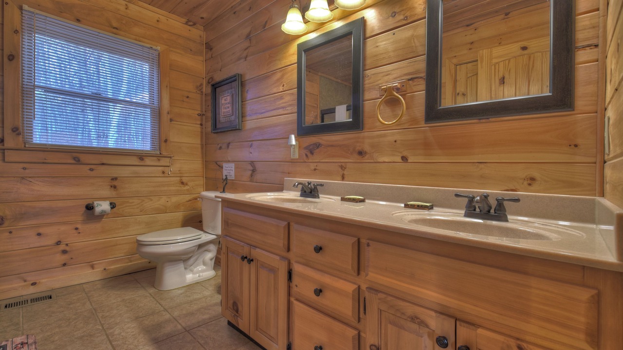 Photo of Bathroom in Ridgeline Vistas