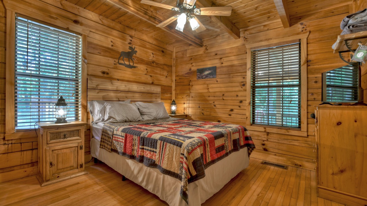 Photo of Others in Aska