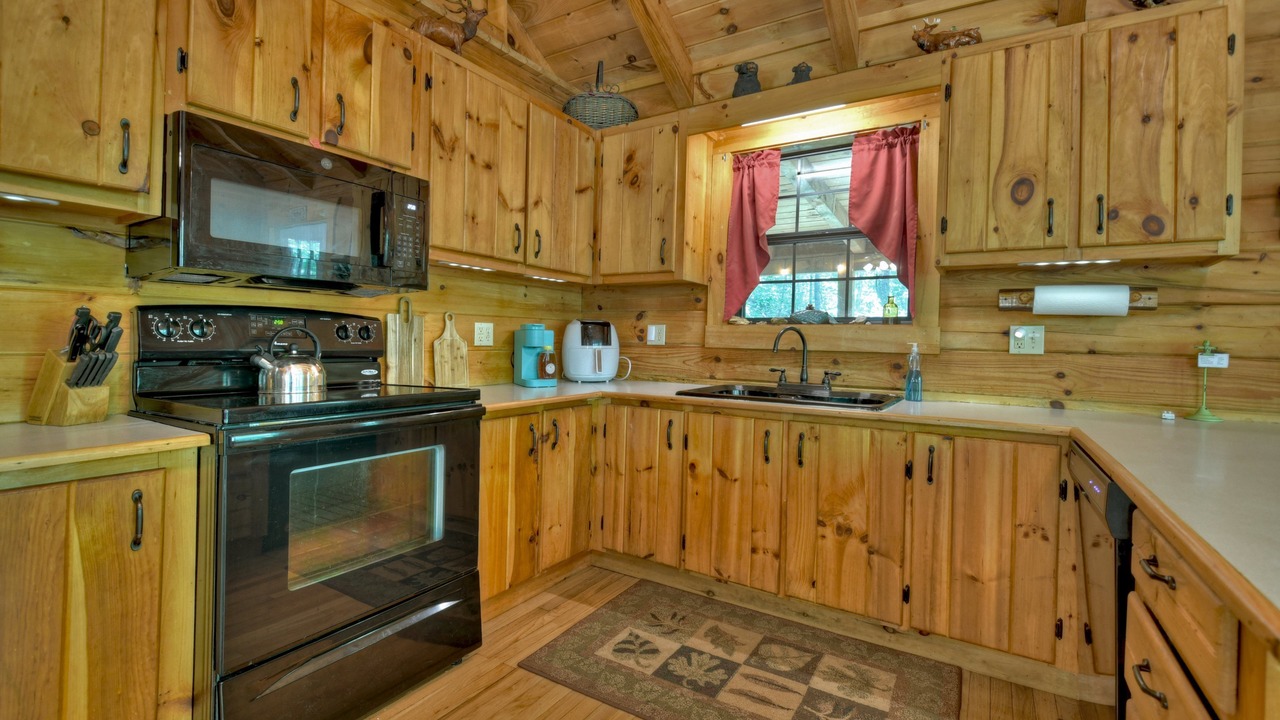 Photo of Others in Aska