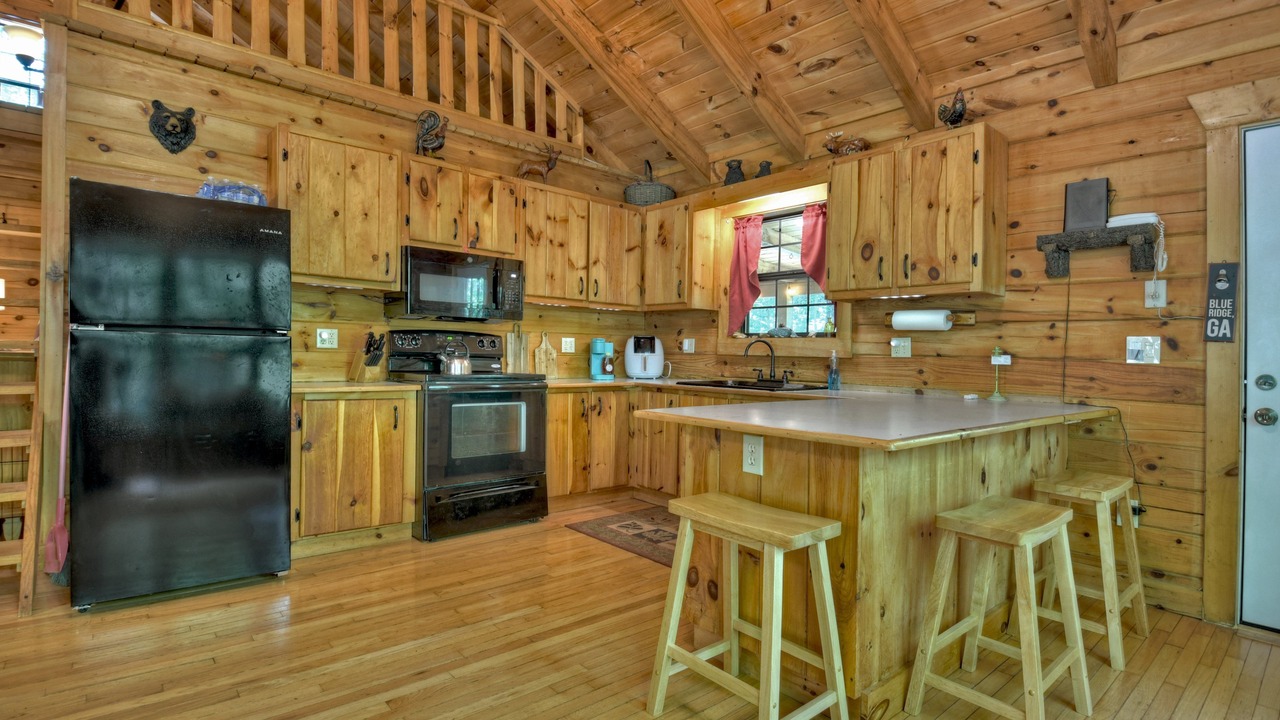 Photo of Others in Aska