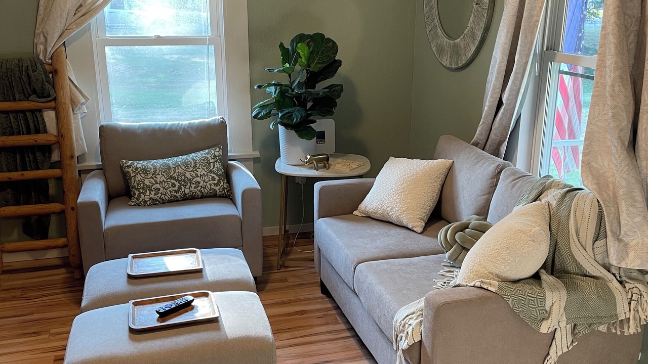 Photo of Livingroom in Winfield