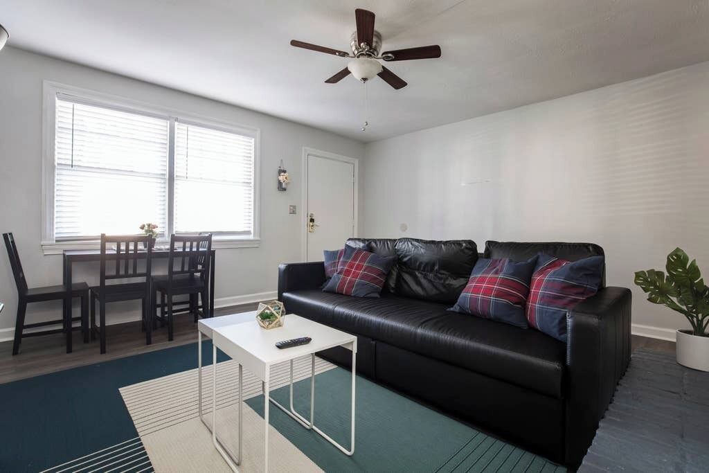 Photo of Livingroom in Smoketown Jackson