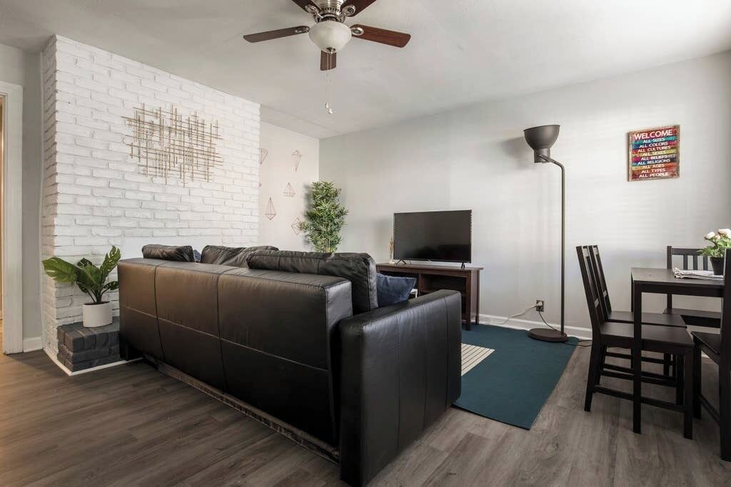 Photo of Livingroom in Smoketown Jackson