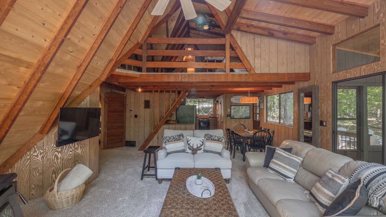 Photo of Livingroom in Innsbrook