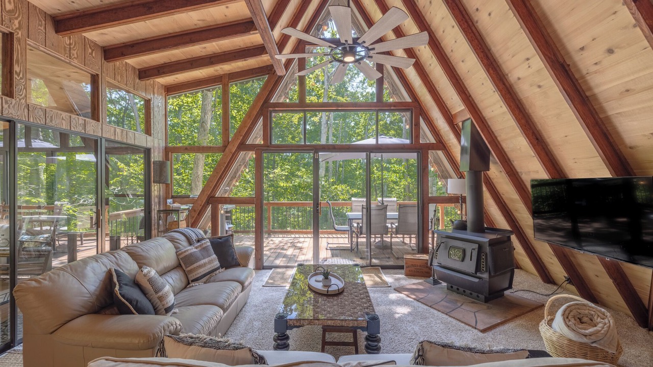 Photo of Livingroom in Innsbrook