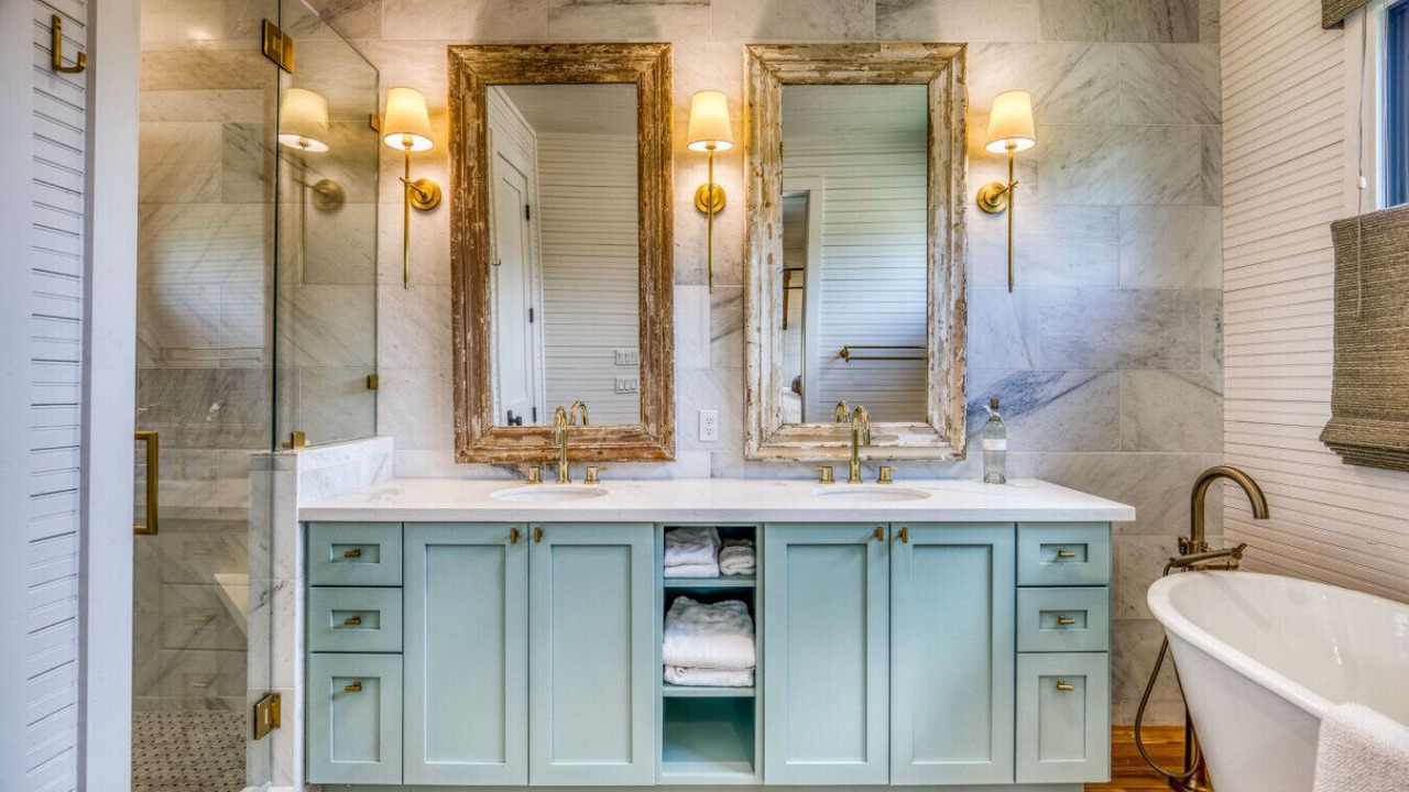 Photo of Bathroom in Round Top