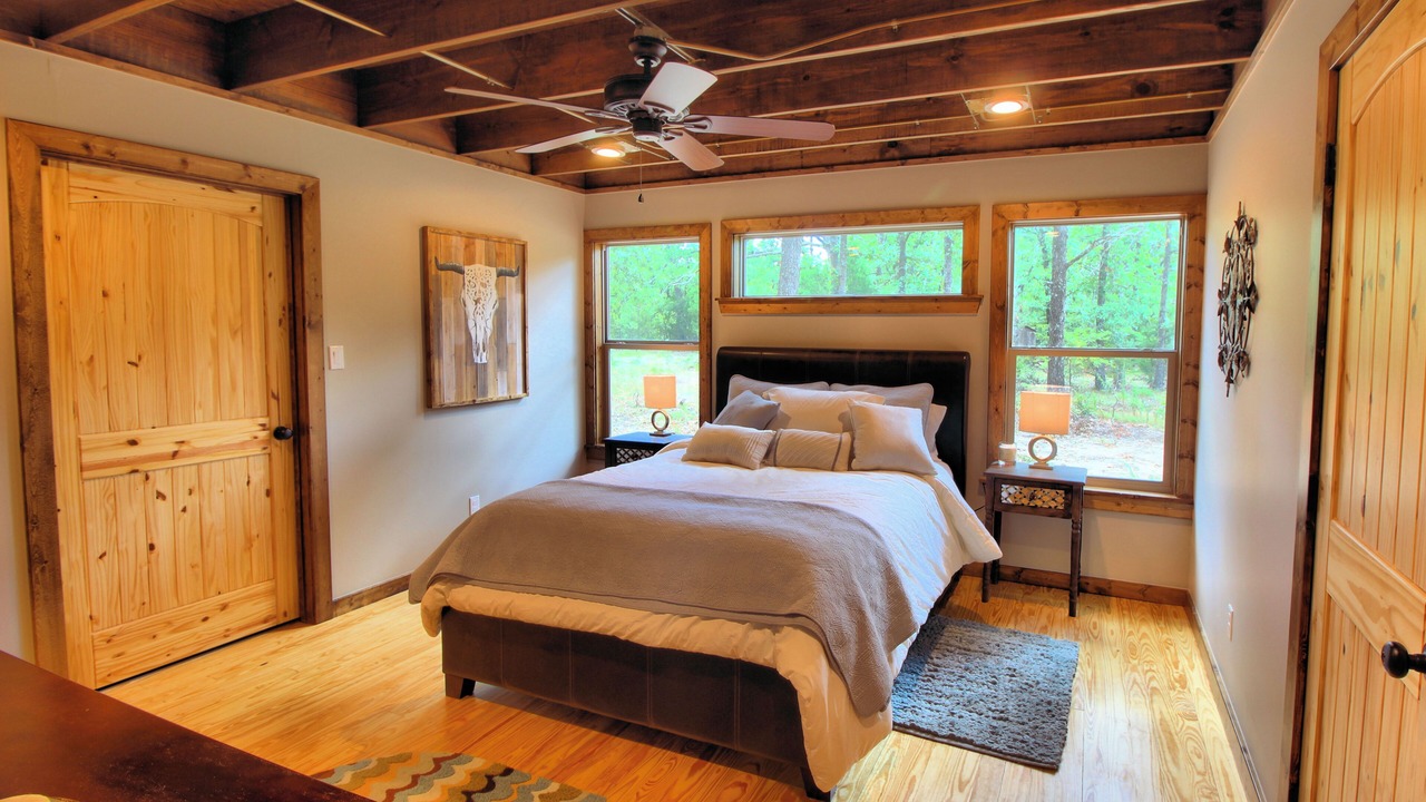 Photo of Bedroom in Wills Point