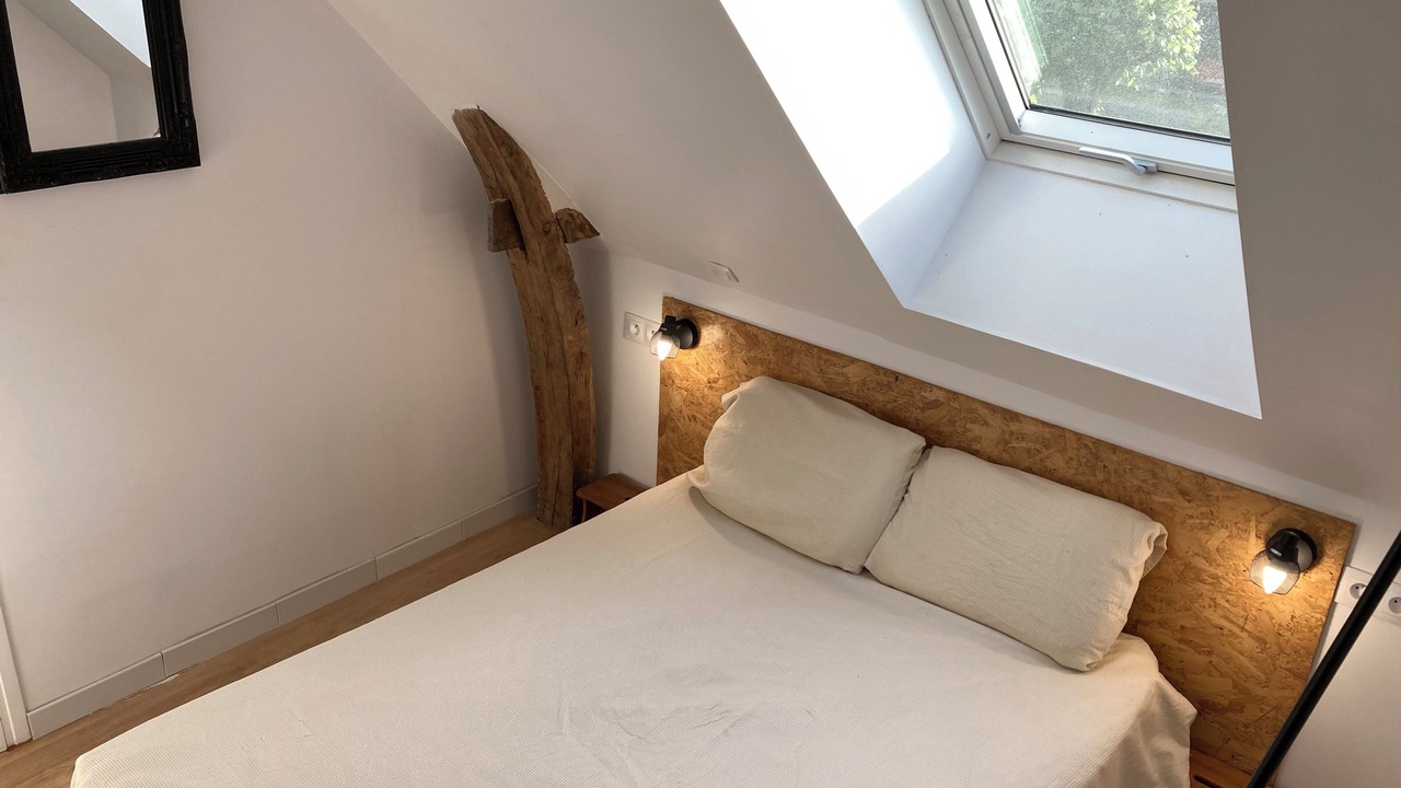Photo of Bedroom in Noyant-Villages