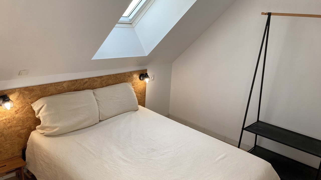 Photo of Bedroom in Noyant-Villages