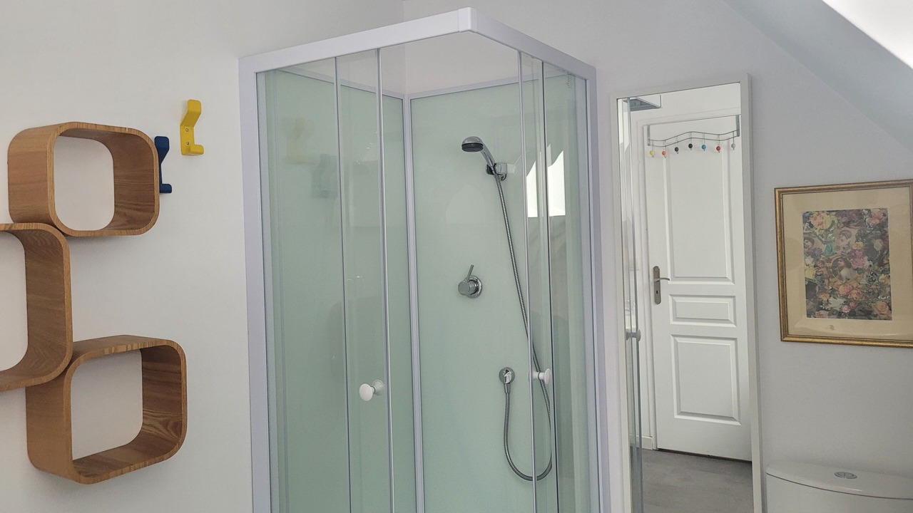 Photo of Bathroom in Noyant-Villages