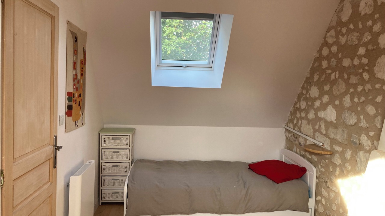 Photo of Bedroom in Noyant-Villages