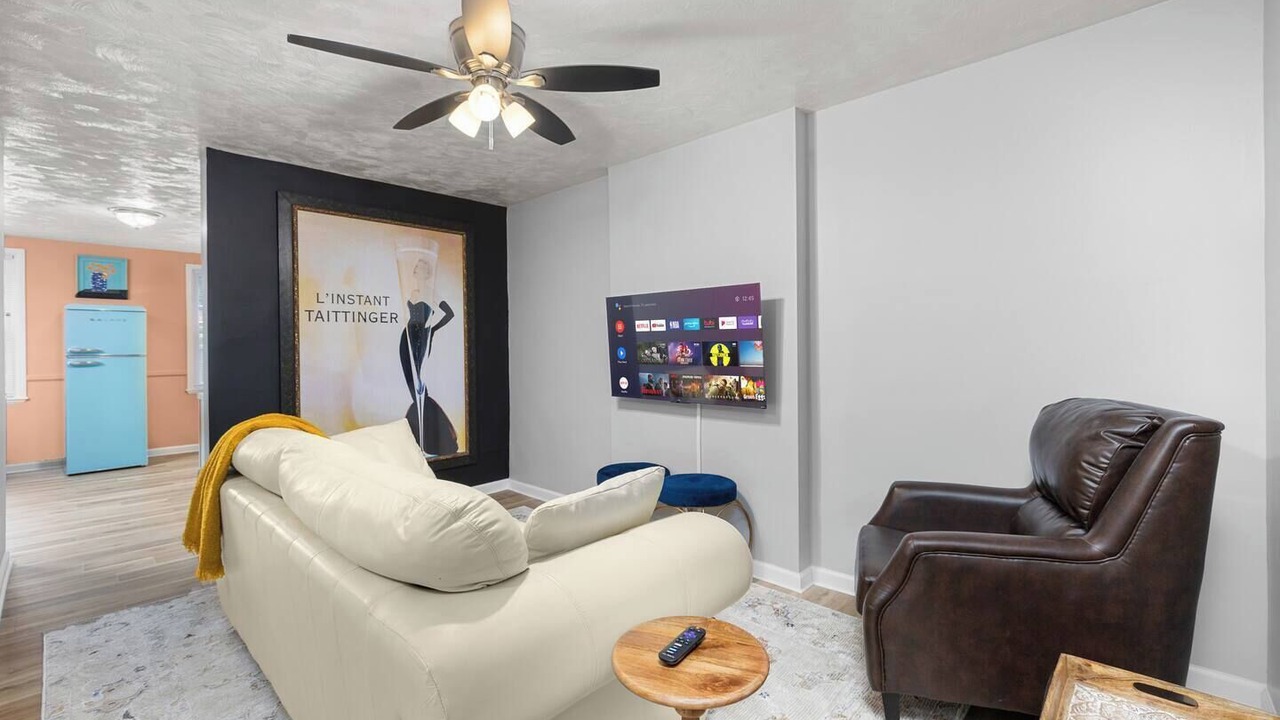 Photo of Livingroom in St. Louis