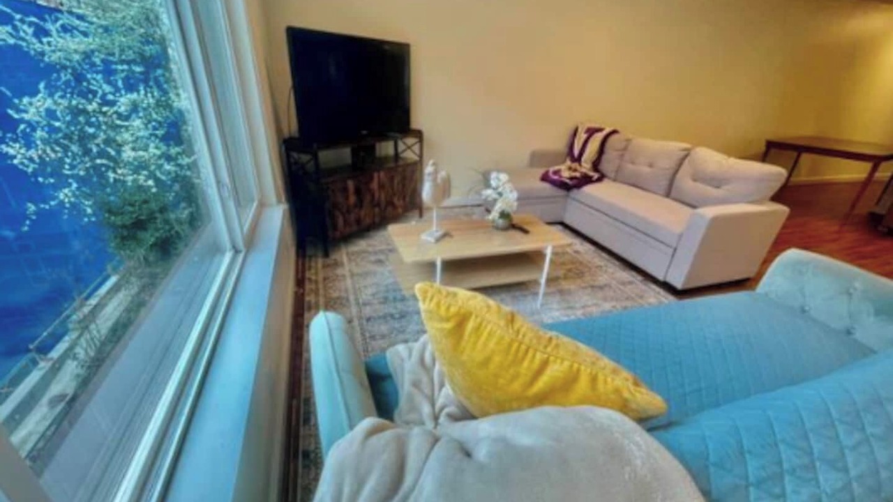 Photo of Livingroom in West Queen Anne