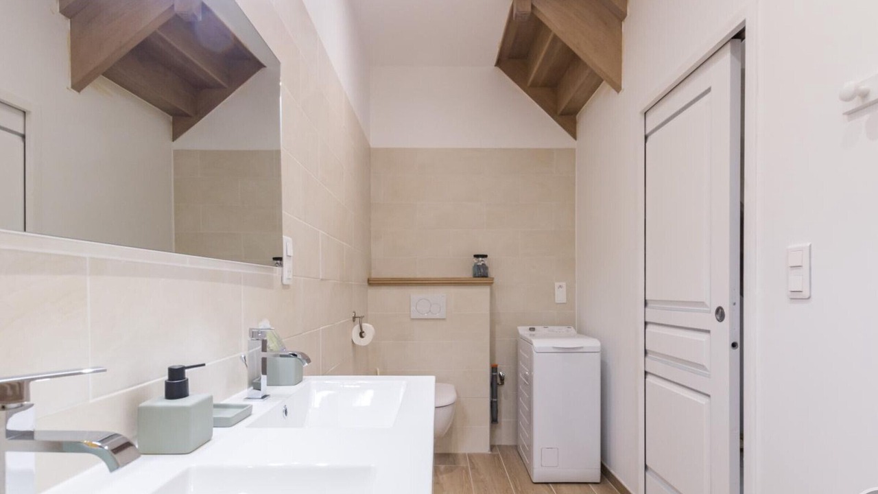 Photo of Bathroom in Le Tanu