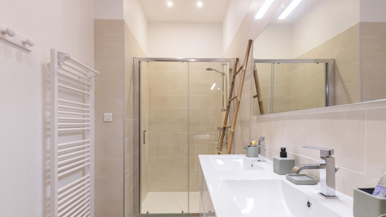 Photo of Bathroom in Le Tanu