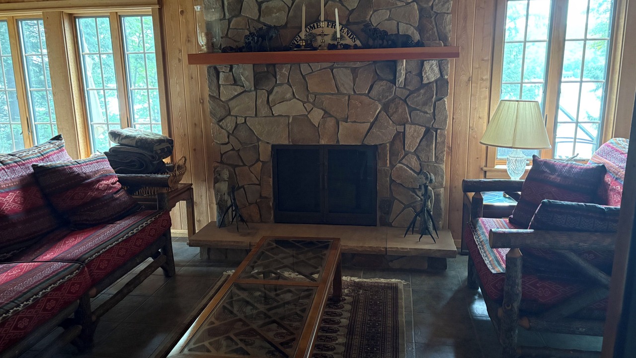 Photo of Livingroom in Malone